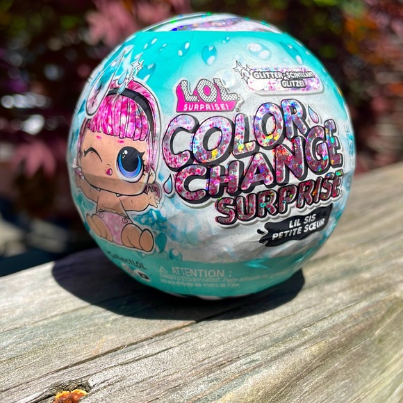 ⚜️LOL Surprise Glitter Color Change Lil Sis! NWT! - Picture 1 of 4